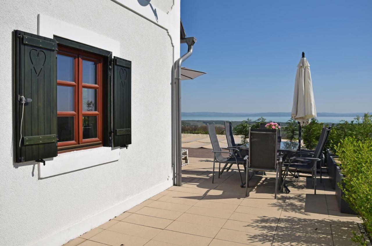 Panorama, Balaton Villa เดอร์กิชเช ภายนอก รูปภาพ